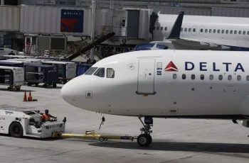 Unearthing the Illusions of a Record-Breaking Market: The Hidden Fragility Behind the Celebration