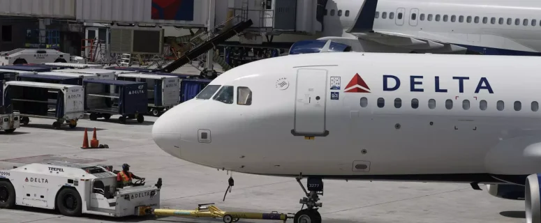 Unearthing the Illusions of a Record-Breaking Market: The Hidden Fragility Behind the Celebration